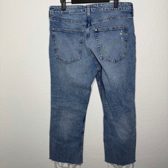 H&M Womens Jeans Size 12 Light Wash Blue Denim High Rise Straight Leg - Picture 2 of 14